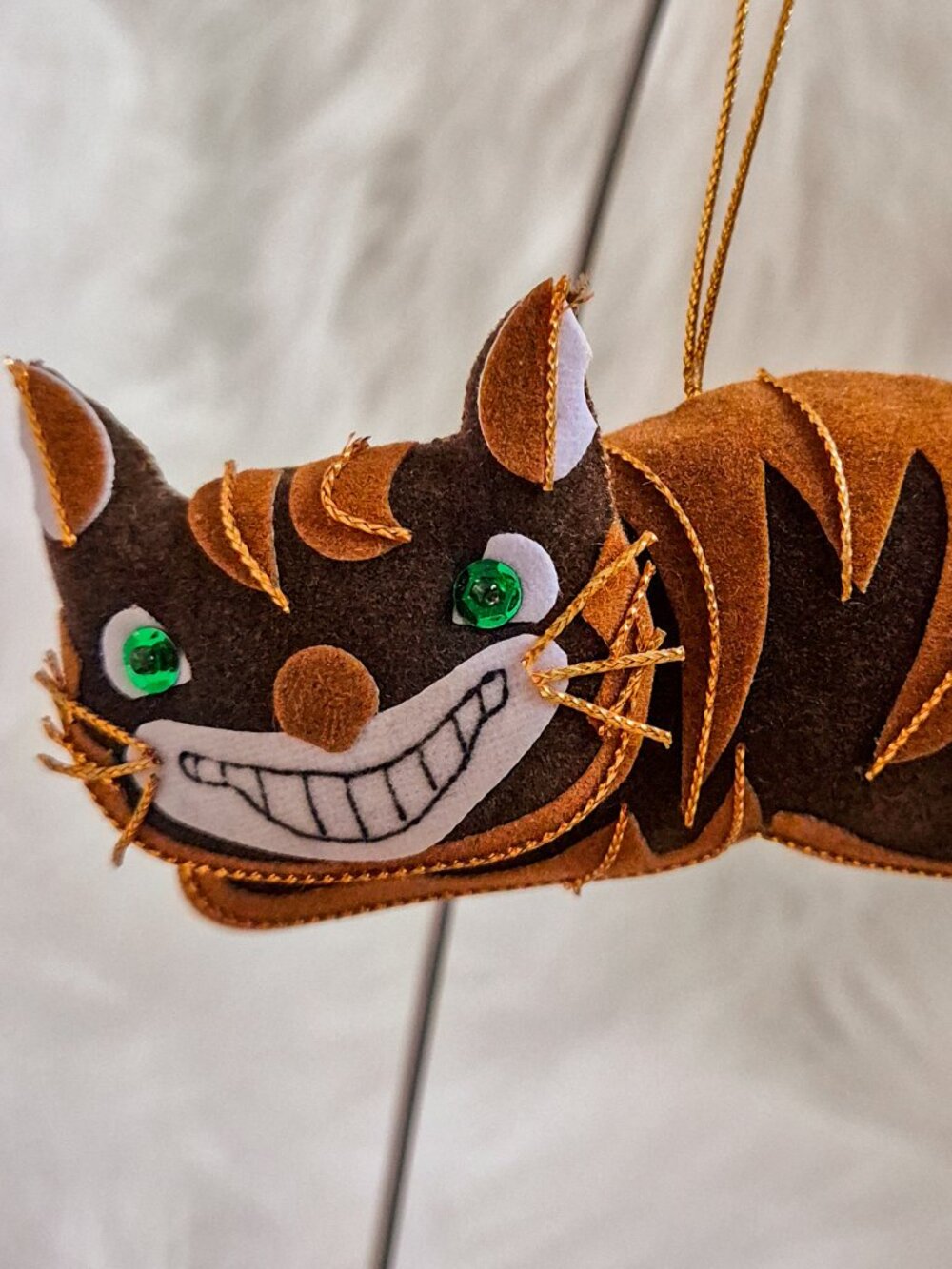 St Nicolas Cheshire Cat Alice in Wonderland Zari Embroidered Hanging Ornament